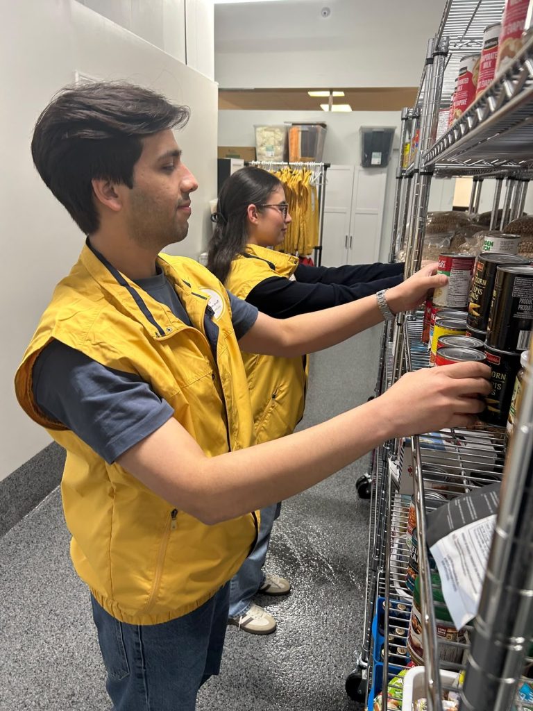 Volunteers at Halal Food Bank Canada, photo 14 of 20